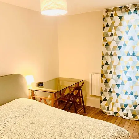 Cozy 32 M Near Montmartre París